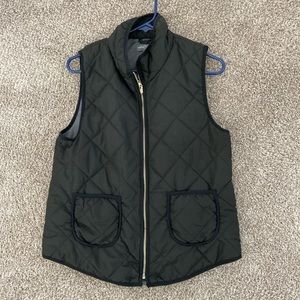 Market & Spruce zip front puffer vest